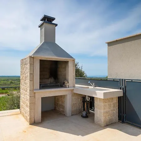 Allingas 빌라 Višnjan